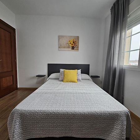 Amplio Y Centrico Piso En O Grove Apartment Ngoại thất bức ảnh